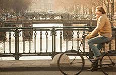 Amsterdam Travel Guide